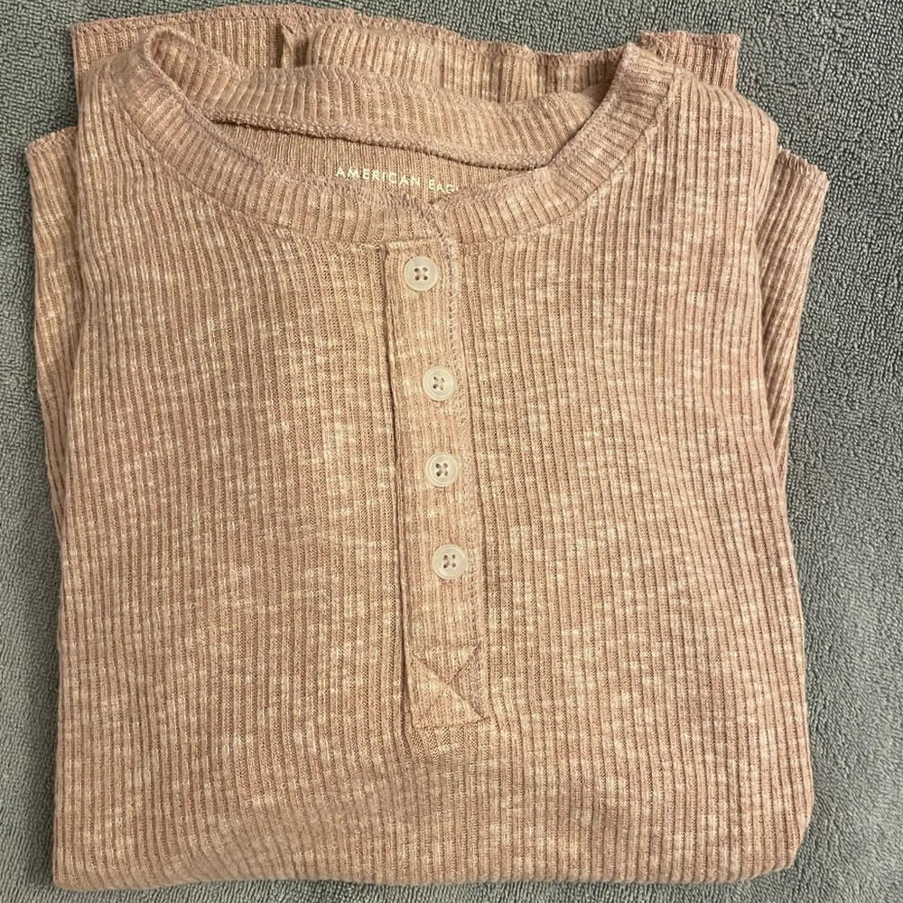 American Eagle Henley Top
